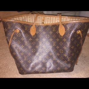 Authentic Louis Vuitton Never Full